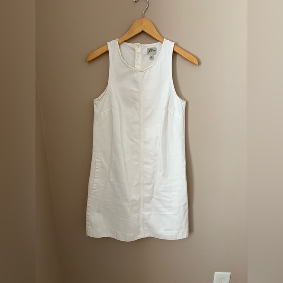 J. Crew White Sleeveless Mini Shift Dress with button detail Size 2 - Picture 3 of 6